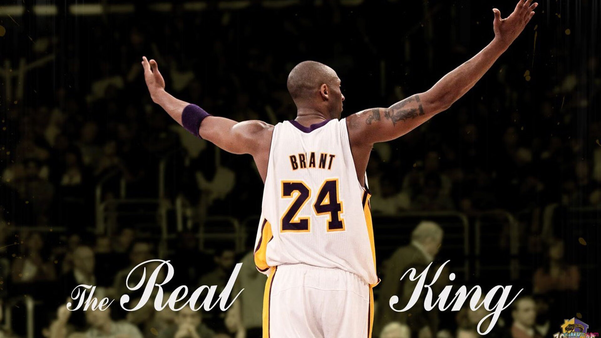 九游体育官网-掘金教练组分析中国高中篮球录像，推动国际交流，篮球掘金队