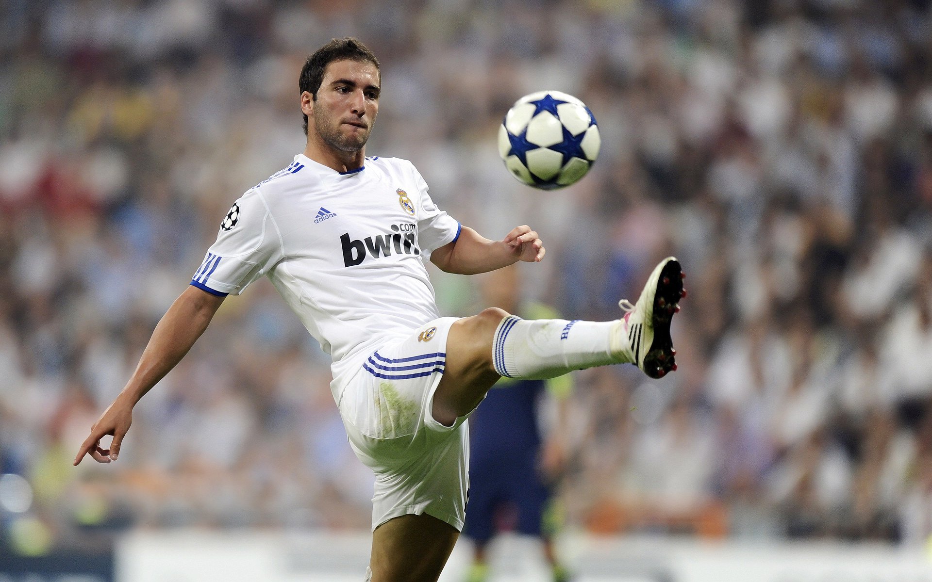 -尤文图斯豪取关键三分，提速争冠步伐，尤文图斯!